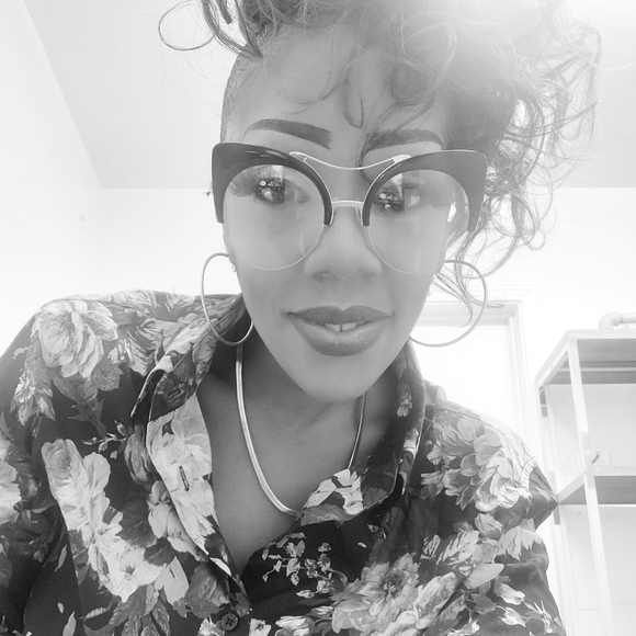 Meet your Posher, Adaysha - Picture 3 of 16